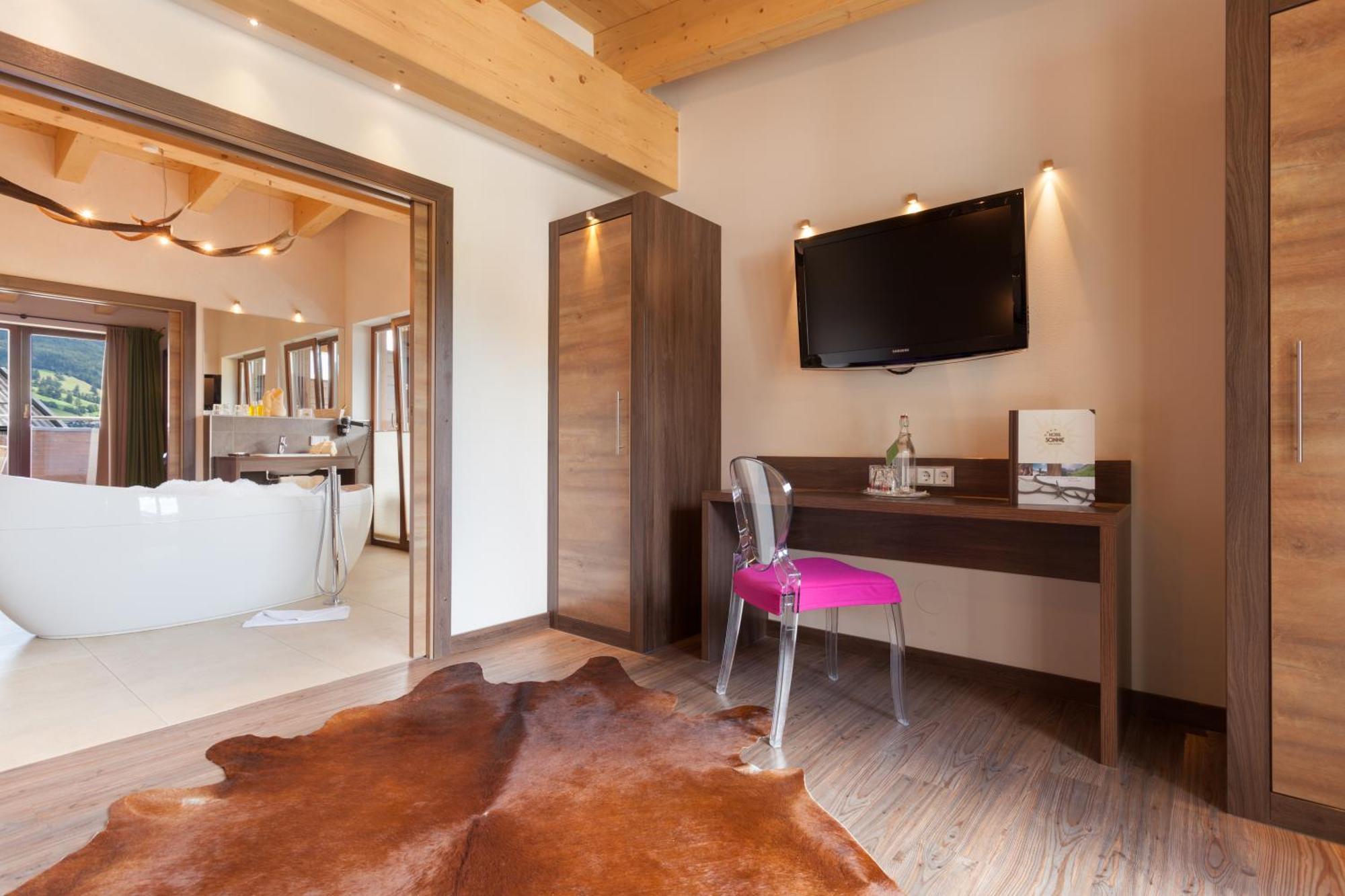 Hotel Die Sonne Saalbach-Hinterglemm Rum bild