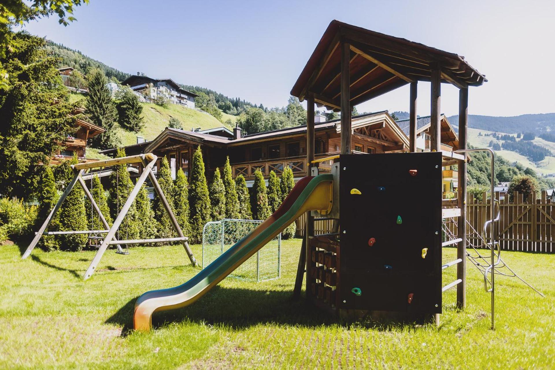 Hotel Die Sonne Saalbach-Hinterglemm Exteriör bild
